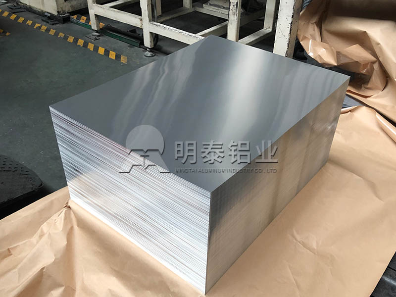 1060鋁板廠(chǎng)家-母線(xiàn)和母線(xiàn)槽的區(qū)別有哪些？